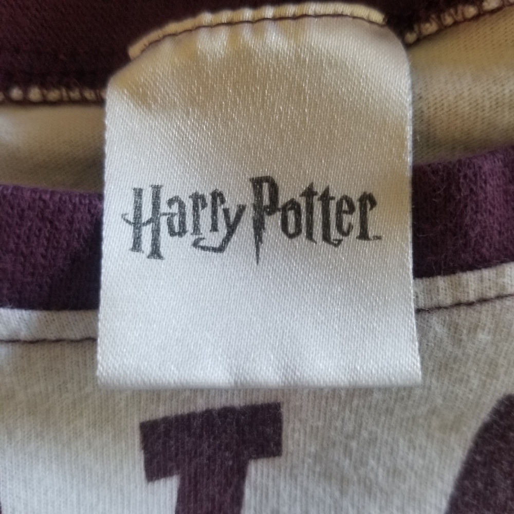 Harry Potter Hogwarts Witchcraft Wizardry T-Shirt - Picture 11 of 12